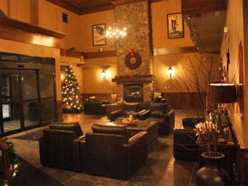 Glacier Mountaineer Lodge Голден Экстерьер фото