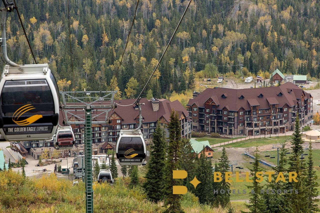 Glacier Mountaineer Lodge Голден Экстерьер фото